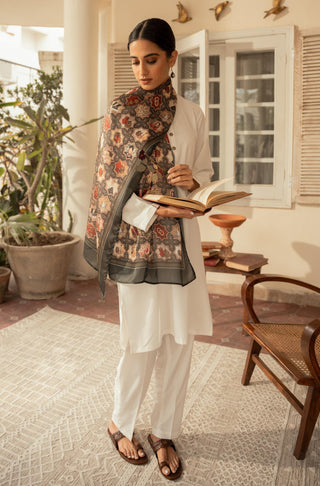 Zeenat (Timeless Beauty) - Emerald Green Scarf