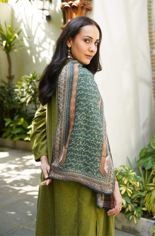 Musafir (Traveler) - Bottle Green	Stole