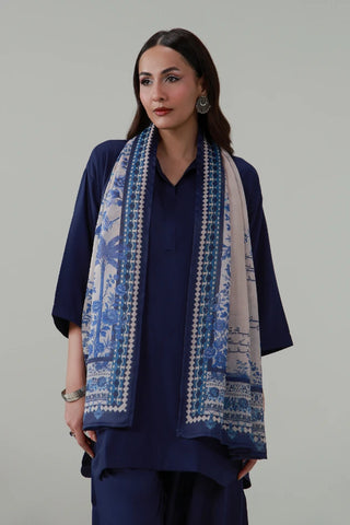 Gul-e-Raaz Scarf is a crinkle silk scarf, calligraphed with the words of Mirza Ghalib and Ahmed Faraz throughout.