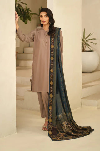 Shop Aashiyana Odhni, made from Cotton Silk in teal color, a printed odhni that features the words of Allama Iqbal.