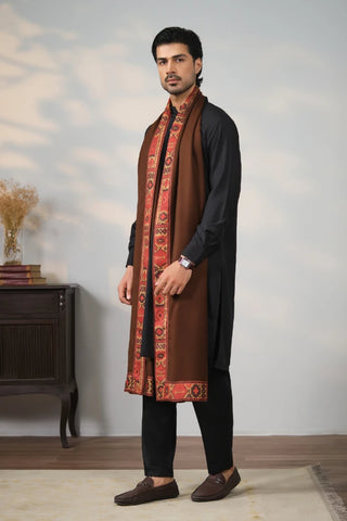 Safarnama Shawl is a orange shawl, features the words of Kaif Moradaabadi