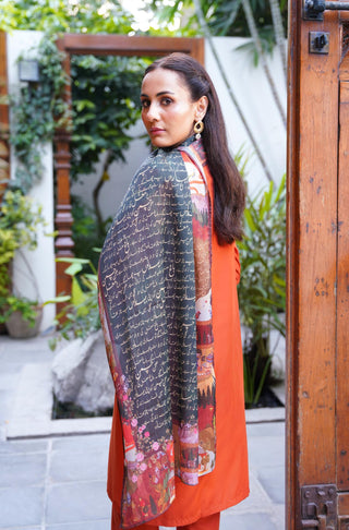 Bagh e Mughal (Mughal Garden) - Green Scarf