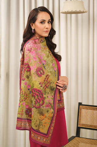 Manto Women's Green Crinkle Silk Scarf with Urdu Calligraphy