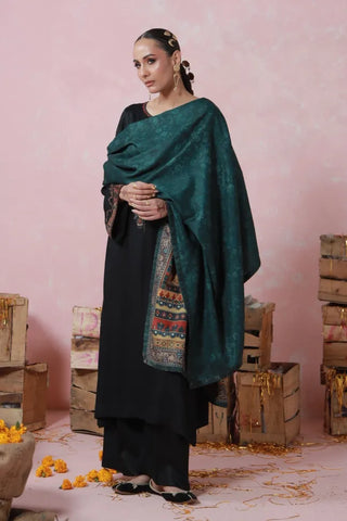 Naaz (Natural Poise) - Shawl