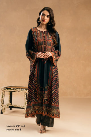 Humsafar Co-Ord Set is a 2-piece set. Featuring the words of Nida Fazli Calligraphed throughout.