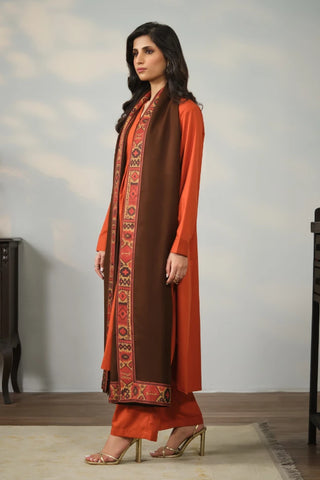 Safarnama Shawl is a orange shawl, features the words of Kaif Moradaabadi