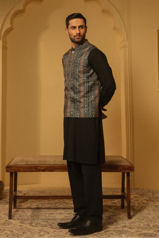 Akbar (The Greatest) - Vasket