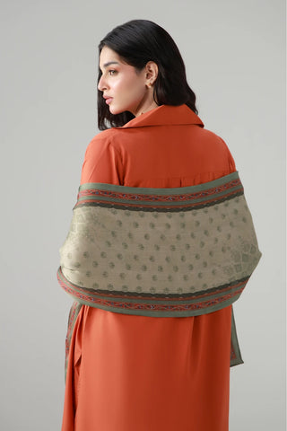 premium Crinkle Silk and is calligraphed with the words of Khwaja Haidar Ali Aatish throughout.&nbsp;