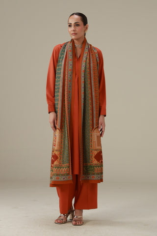 Jhalak Odhni, made from Premium Viscose in orange color,  featuring the words of Shakeel Azmi.
