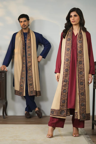 Samaa is a unisex shawl, featuring the words of Allama Iqbal on the borders.