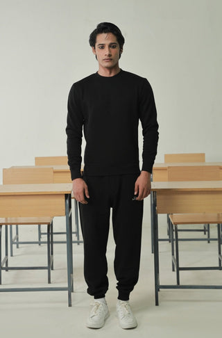 Manto's Unisex Premium Fleece Black Sanki Sweatshirt Paired with Black Jogger Pants