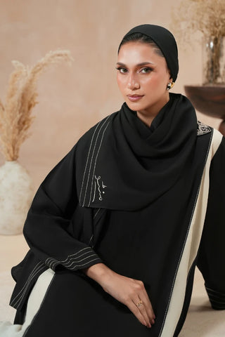 Manto Women's Black Embroidered Scarf