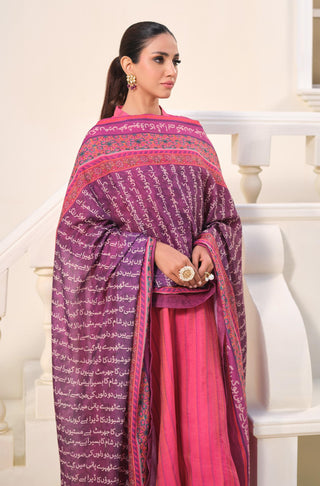Manto Women's Printed Fuchsia Dupatta with Urdu Calligraphy