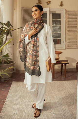 Zeenat (Timeless Beauty) - Emerald Green Scarf