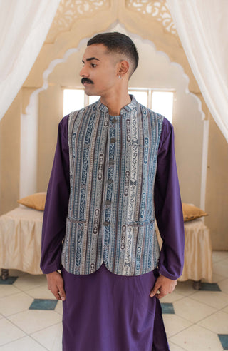 Shopmanto, wear manto, manto clothing brand, manto vasket, waistcoat, manto zamana vasket, zamana vasket, manto winter wear, manto eastern, urdu calligraphy, manto khaddar zamana vasket ash blue, khaddar waistcoat, khaddar men waistcoat, manto men, men waistcoat, festive wear