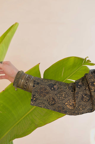 Mumtaz - Black Gold Long Shirt