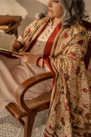 Zeenat (Timeless Beauty) - Antique  Maroon Shawl